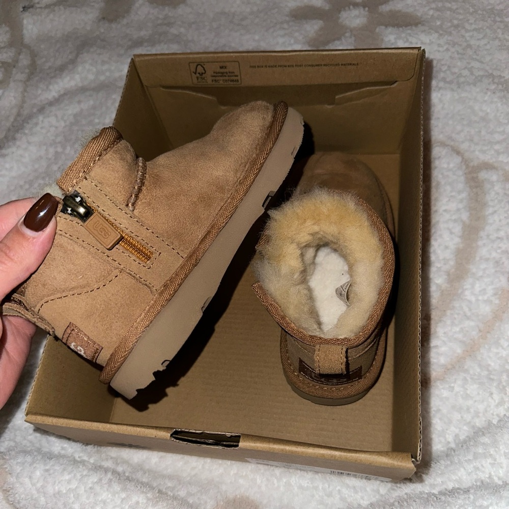UGG classic ultra mini toddler girl size 9T